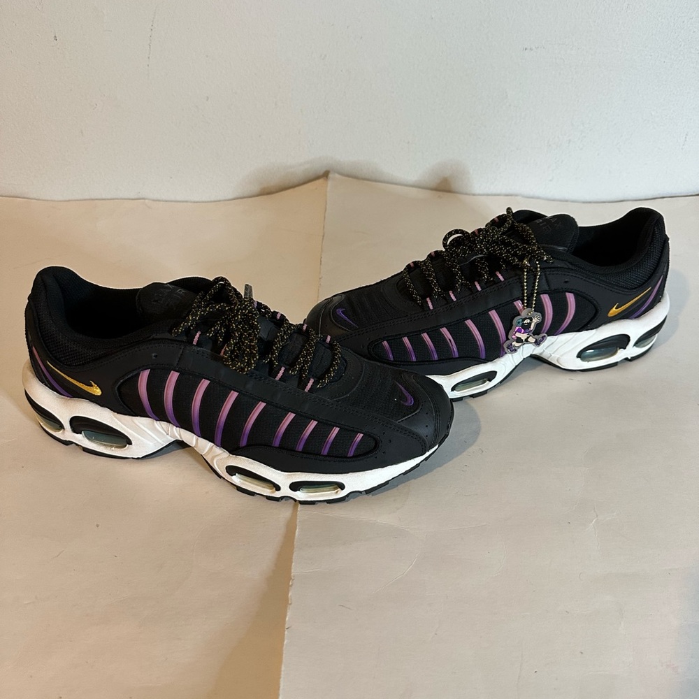 Nike Air Max Tailwind IV SE CU9240-001 Black/pollen Rise Mens Sz 11 Sneakers